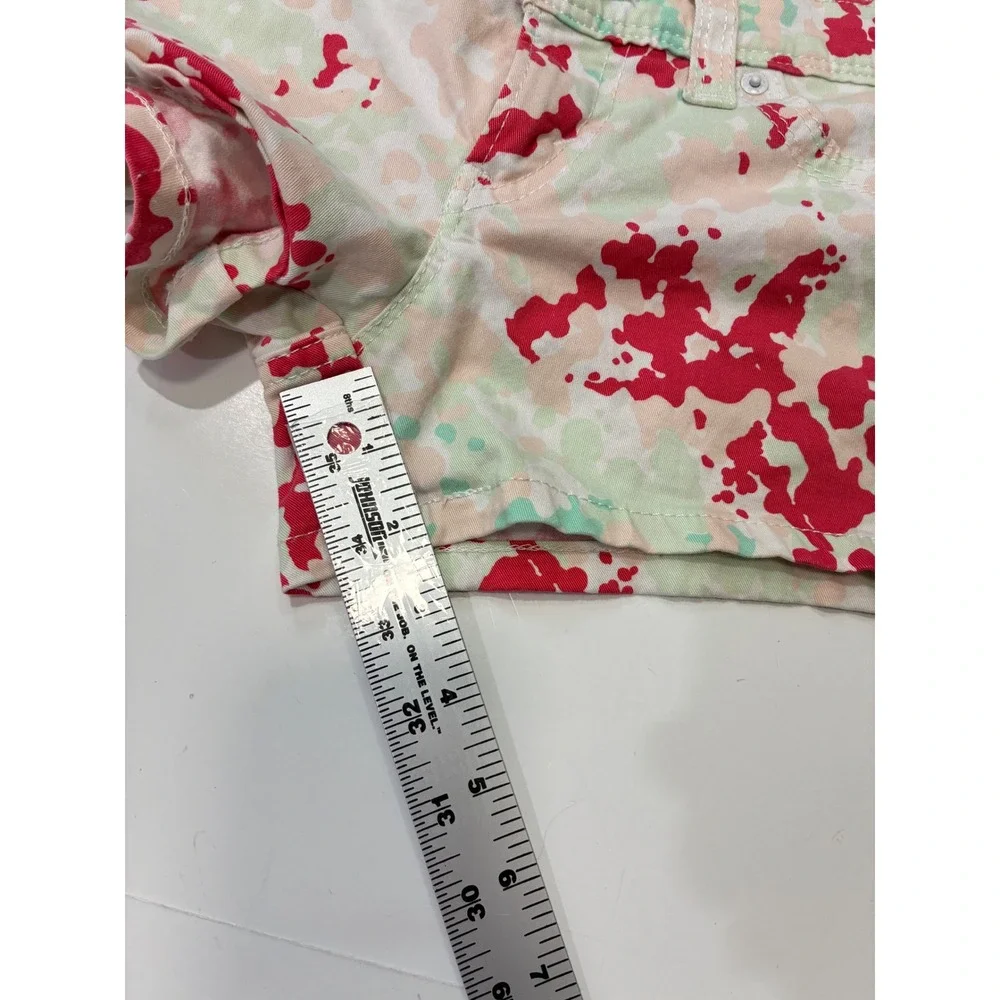 Levis Womens Paint Splatter Camo Denim Shorts Red Green Tan Low Rise Size 28